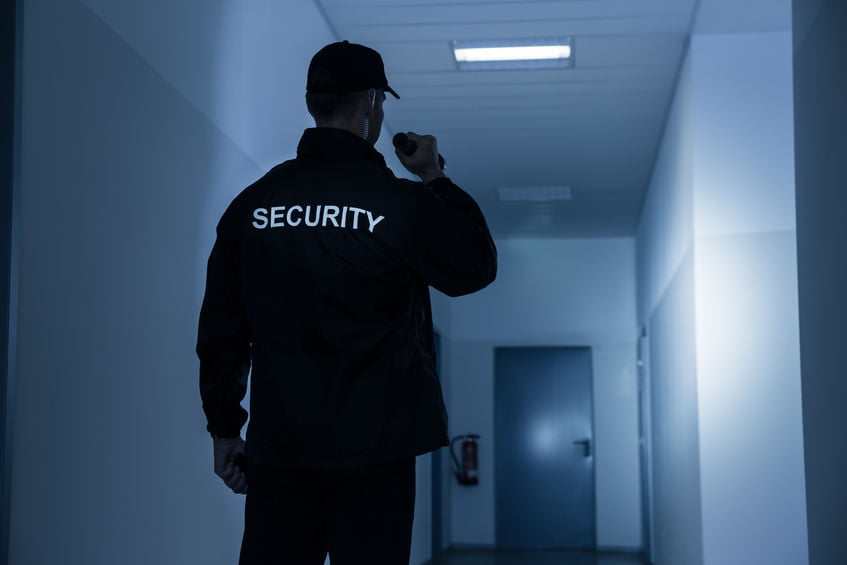 Is a security guard a lone worker?