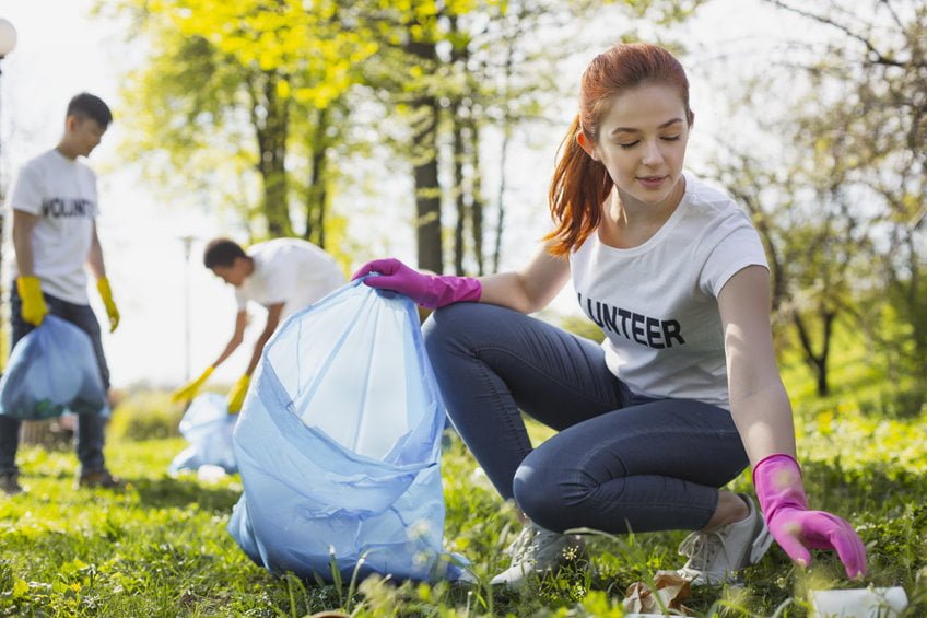 Volunteer litter picking